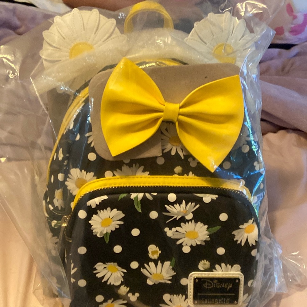 Minnie daisy backpack
